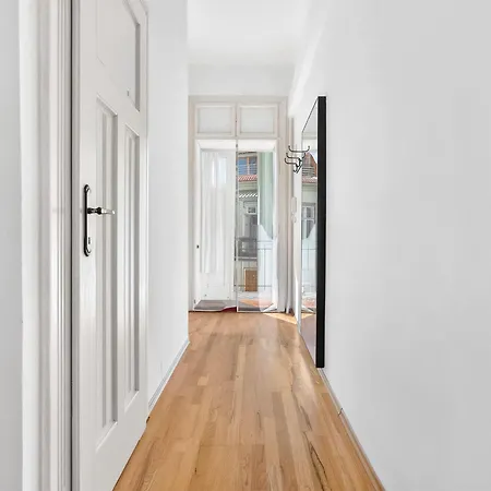 Classic Old Town With Private Balcony Apartmán